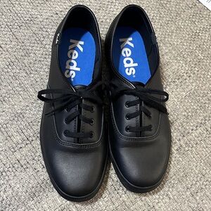 Keds Classic Black Leather Sneakers Size 9XW